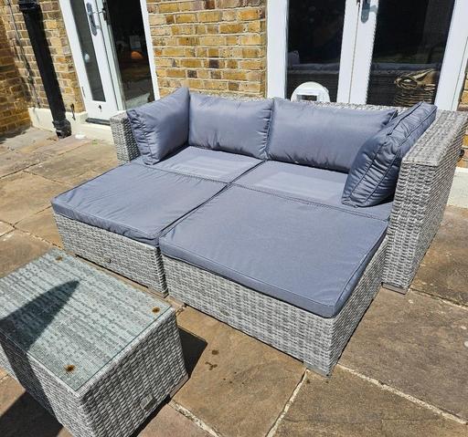 Buy & Sell Lewisham South East London - Photos for Modular daybed garden set