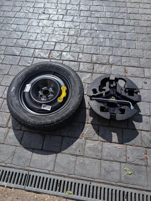 Vehicles South East London New Eltham - South East London - Photos for Brand New Range Rover Evoque spare wheel