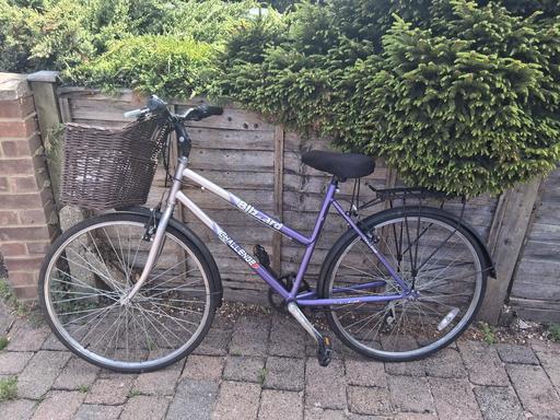 Buy & Sell West London Hounslow - Photos for Women's bike