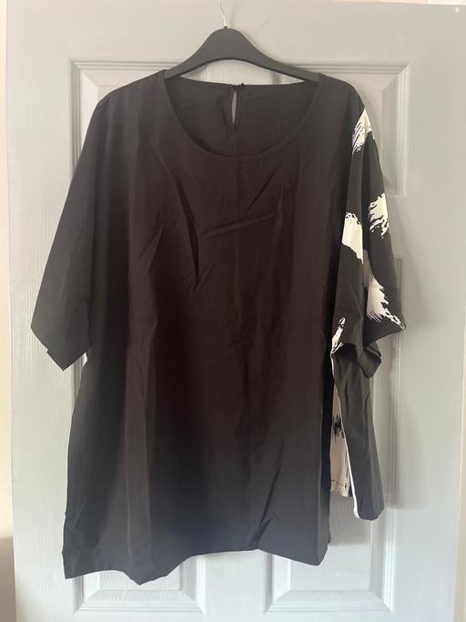 Buy & Sell South Yorkshire Doncaster - Photos for Unusual black and white cool top size 22/24