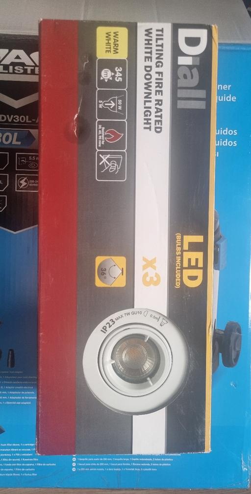 Buy & Sell Blackburn Blackburn with Darwen - Photos for tilting fire rated white downlight