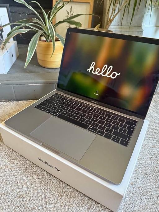 Buy & Sell South East London Newington - SE17 - Photos for Apple MacBook Pro 2020 Laptop 256GB Like New