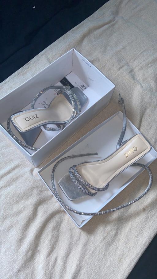 Buy & Sell Crumpsall Manchester - Photos for Quiz heels