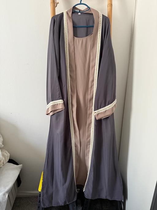 Buy & Sell Cambridge Heath East London - Photos for Grey Abaya