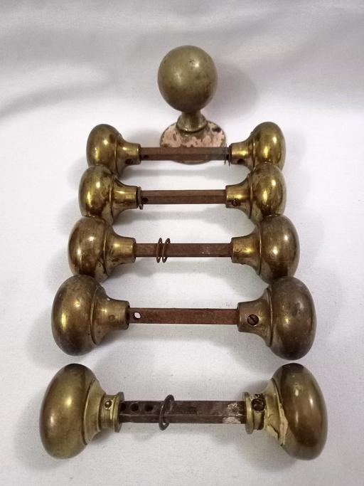 Buy & Sell Hall Green Birmingham - Photos for VINTAGE SALVAGED BRASS DOOR KNOBS.