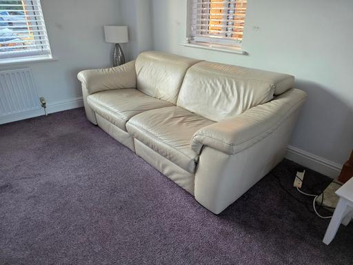Buy & Sell Southminster Maldon - Photos for Natuzzi 3 seater leather sofa & armchair