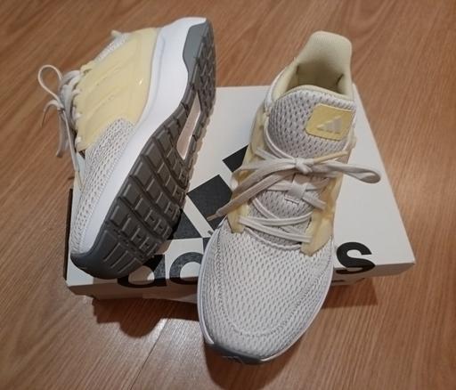 Buy & Sell Peckham South East London - Photos for Adidas size 5 new