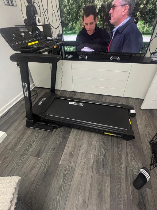 Buy & Sell Royal Albert Liverpool - Photos for Pro fitness treadmill
