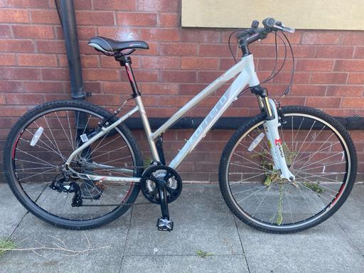 Buy & Sell West Midlands Birmingham - Photos for Carrera Crossfire1 Womens Hybrid Bike Bicycle