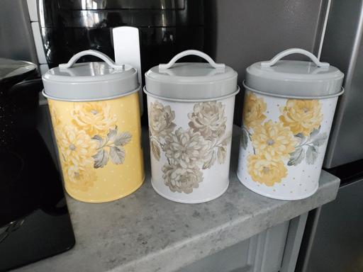 Buy & Sell Styrrup Bassetlaw - Photos for Grey & yellow large canisters