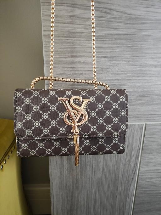 Buy & Sell Scholes Rotherham - Photos for small shoulder bag