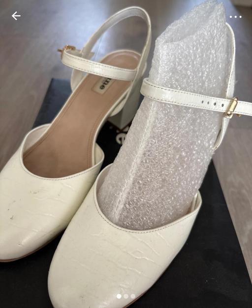 Buy & Sell Seven Sisters North London - Photos for Dune London White Reptile Mid Block Heels