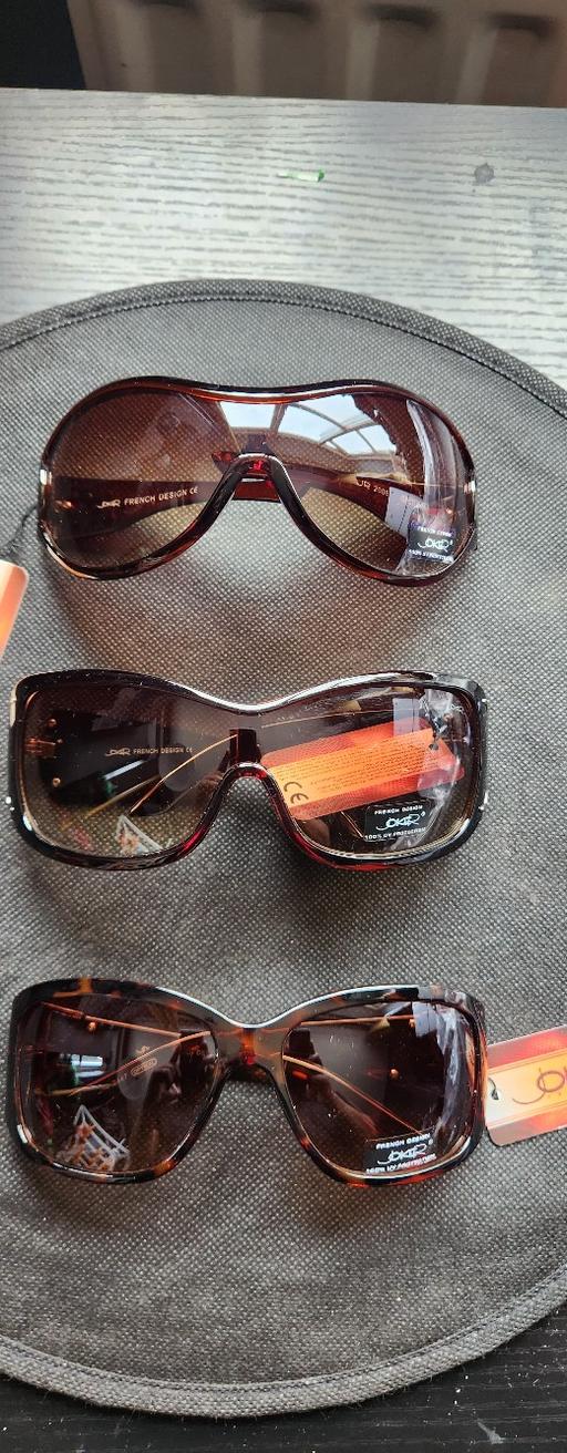 Buy & Sell Aylesbury Buckinghamshire - Photos for brand new sunglasses