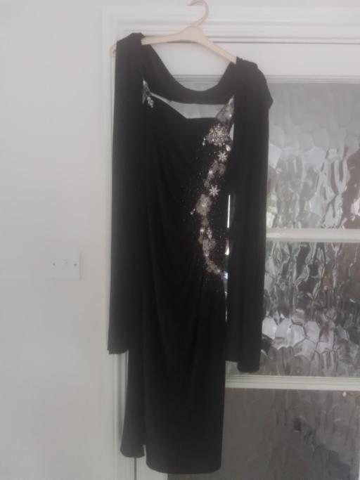 Buy & Sell Aldridge Walsall - Photos for STUNNING YVE LON DON LONG DRESS & SCARF /SASH