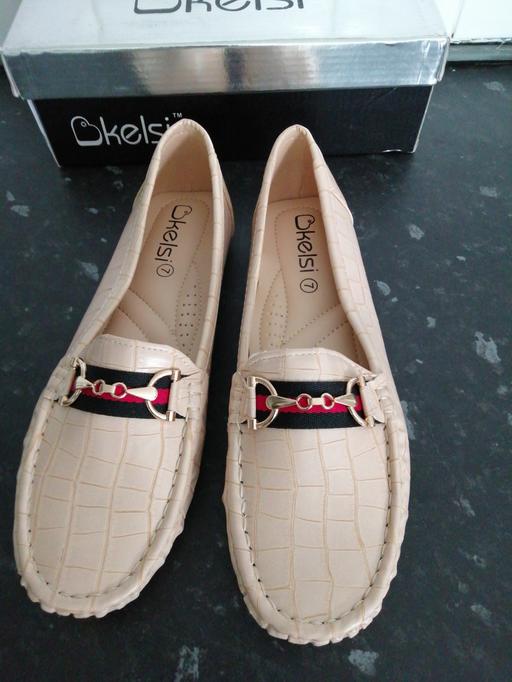 Buy & Sell Wednesfield Wolverhampton - Photos for ladies size *7*