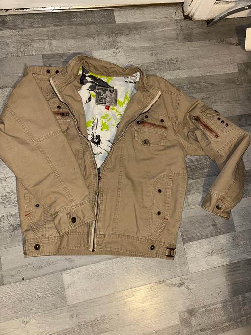 Buy & Sell The Grove County Durham - Photos for Jacket urban