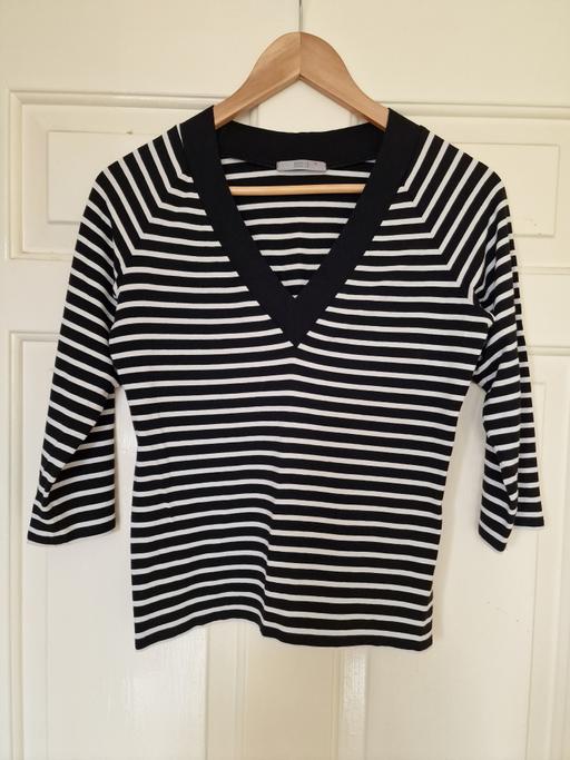 Buy & Sell Grange Park North London - Photos for M&S Black and White Striped V-Neck Top