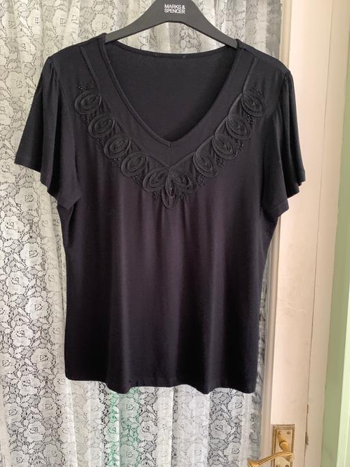 Buy & Sell Leamore Walsall - Photos for Ladies top