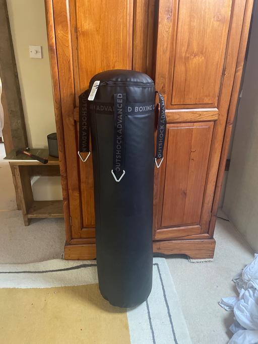 Buy & Sell Maidenhead Windsor and Maidenhead - Photos for Outshock Punchbag