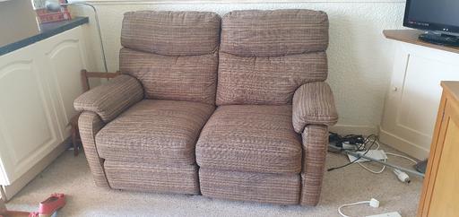 Buy & Sell Churwell Leeds - Photos for electric 2 seat reclining sofa