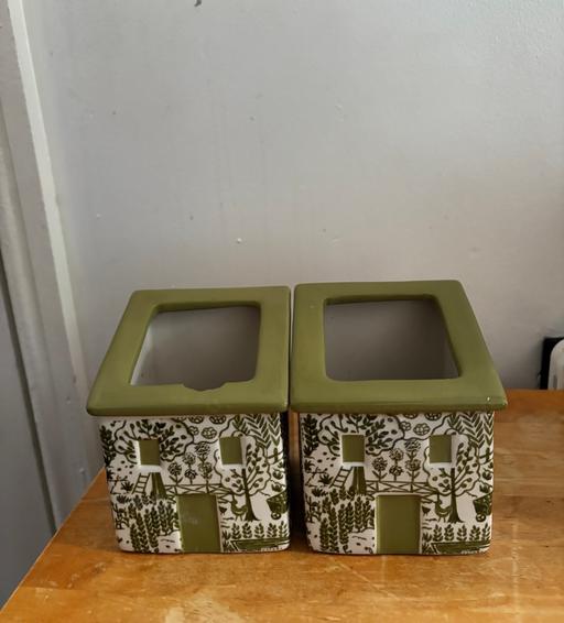 Buy & Sell Birmingham City Centre Birmingham - Photos for Two Green Plant Pots