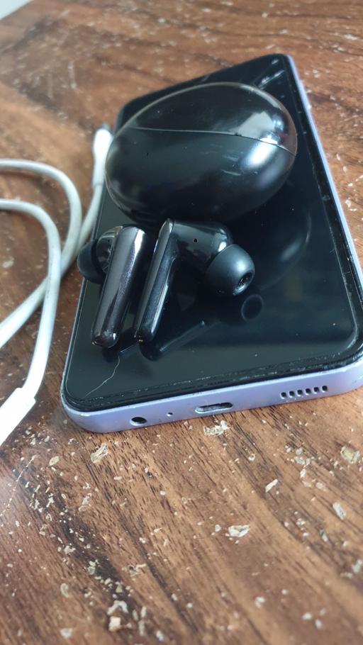 Buy & Sell East London Limehouse - East London - Photos for Samsung A14 with earbuds and wire