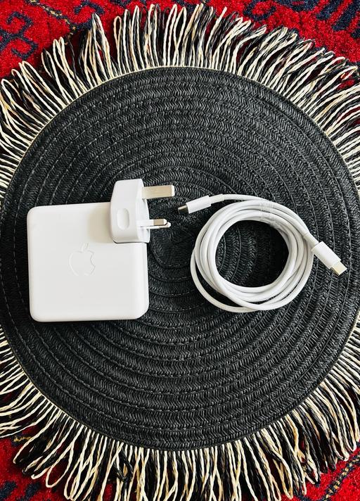 Buy & Sell West Midlands Birmingham - Photos for Genuine Apple MacBook 96W Fast Charger