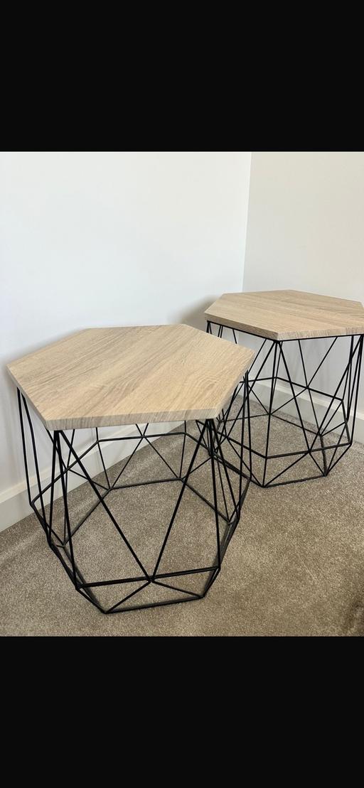 Buy & Sell Leicestershire Leicester - Photos for Side table