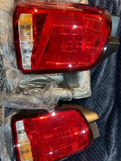 Vehicles South East London Croydon - Photos for Vw t6.1 tailgate lights