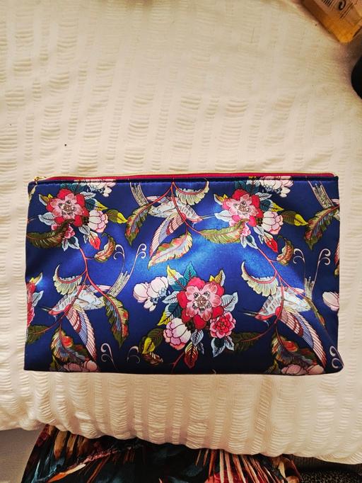Buy & Sell South Yorkshire Doncaster - Photos for Satin style makeup bag..NEW
