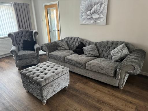 Buy & Sell West Midlands Dudley - Photos for Bespoke chesterfield style 3 piece suite