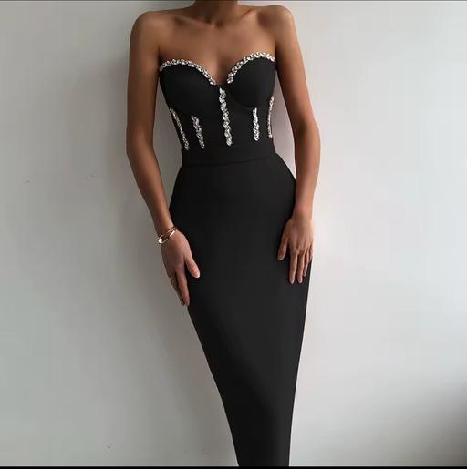 Buy & Sell Southall Ealing - Photos for Crystal beaded midi bandage dress