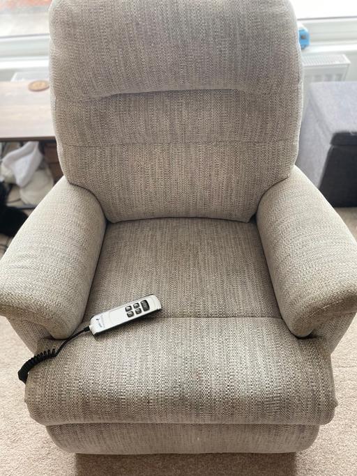 Buy & Sell Staffordshire Newcastle-under-Lyme - Photos for Mobility recliner