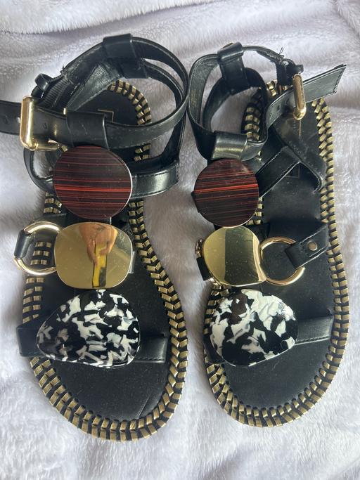Buy & Sell Bells Mill Dudley - Photos for River island sandals size 2