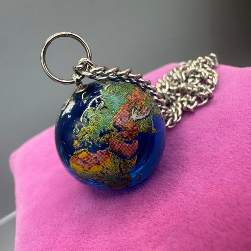 Buy & Sell Tyseley Birmingham - Photos for Unusual Vintage Glass Globe Necklace