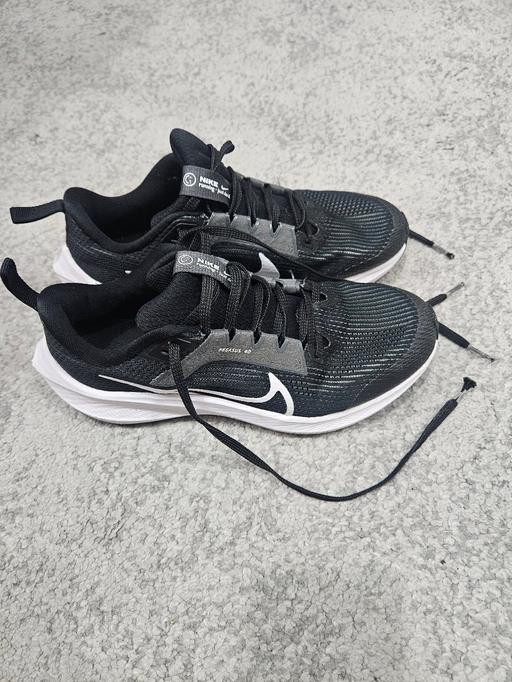 Buy & Sell Weston Point Halton - Photos for Size 4.5 NIKE black trainers