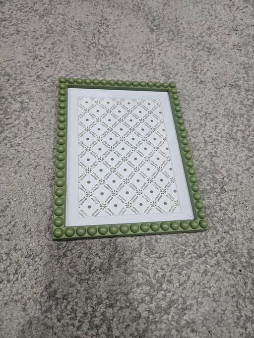 Buy & Sell Weston Point Halton - Photos for Green photo frame