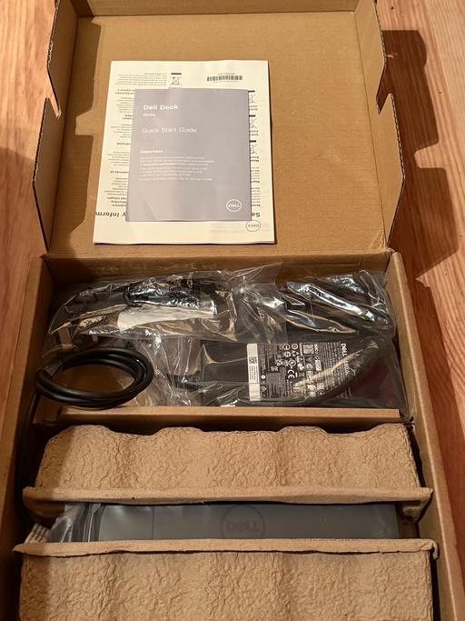 Buy & Sell South West London Richmond upon Thames - Photos for Dell WD19S Dock USB 3.1