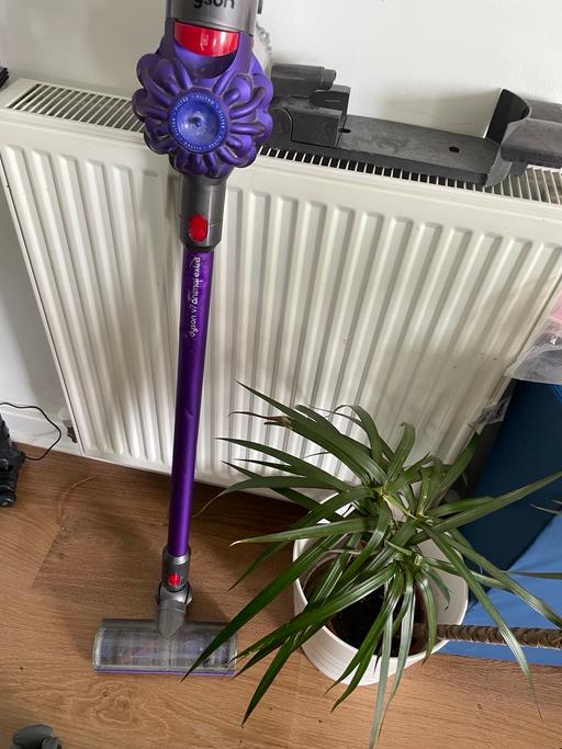 Buy & Sell Kingsbury North West London - Photos for Dyson cordless hoover