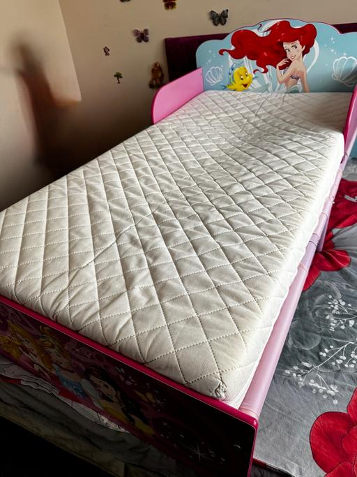 Buy & Sell East London Castle Green - East London - Photos for Kids memory foam mattress with protector