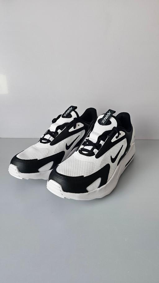 Buy & Sell Woolwich South East London - Photos for Nike AirMax Bolt White Trainers