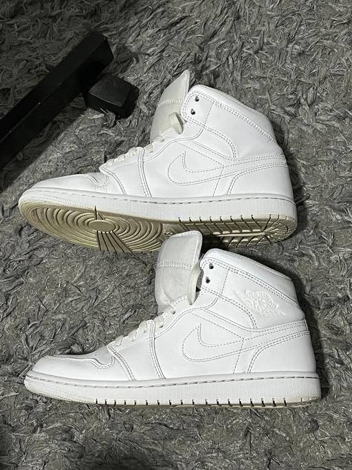 Buy & Sell Ardleigh Tendring - Photos for Jordan 1 white size 6