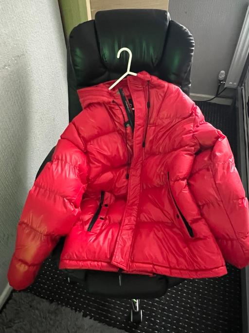 Buy & Sell Ardleigh Tendring - Photos for Crass Hatch coat red