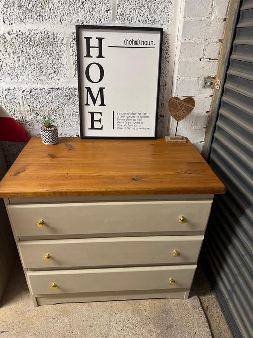 Buy & Sell Hoobrook Wyre Forest - Photos for Pine farmhouse chest of drawers