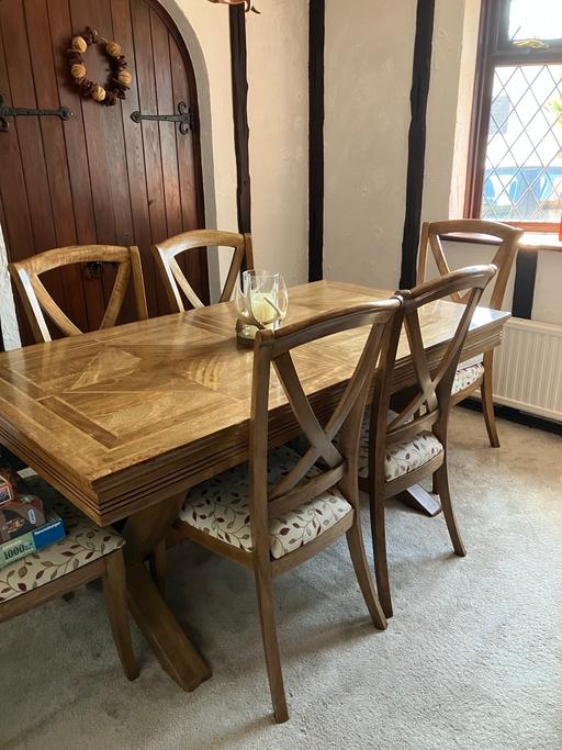 Buy & Sell Brook Road Industrial Estate Rochford - Photos for 6 piece Mango Wood solid furniture