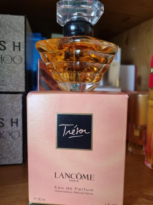 Buy & Sell Grangemouth Falkirk - Photos for perfume