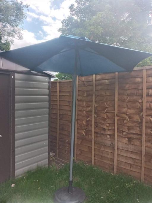 Buy & Sell Yardley Wood Birmingham - Photos for Blue parasol with base