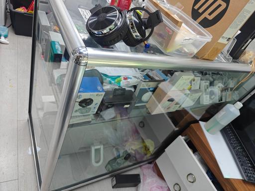 Buy & Sell Acton West London - Photos for Display unit shop display Display Cabinets l