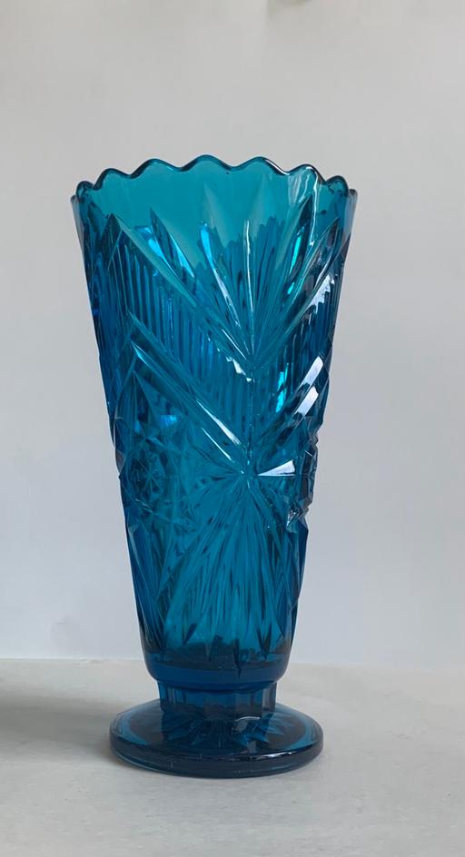 Buy & Sell Newcastle Helix Newcastle upon Tyne - Photos for Pressed glass vase