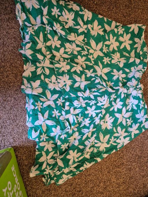 Buy & Sell Kimberworth Rotherham - Photos for Green skirt
